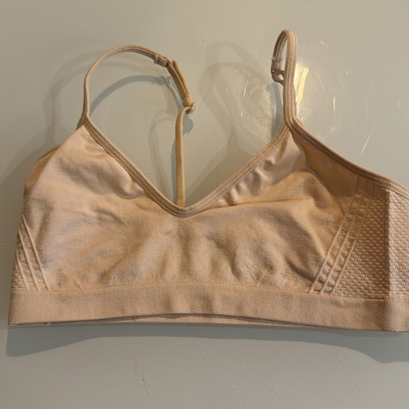 Four light-support bralettes - size Small - Picture 11 of 14